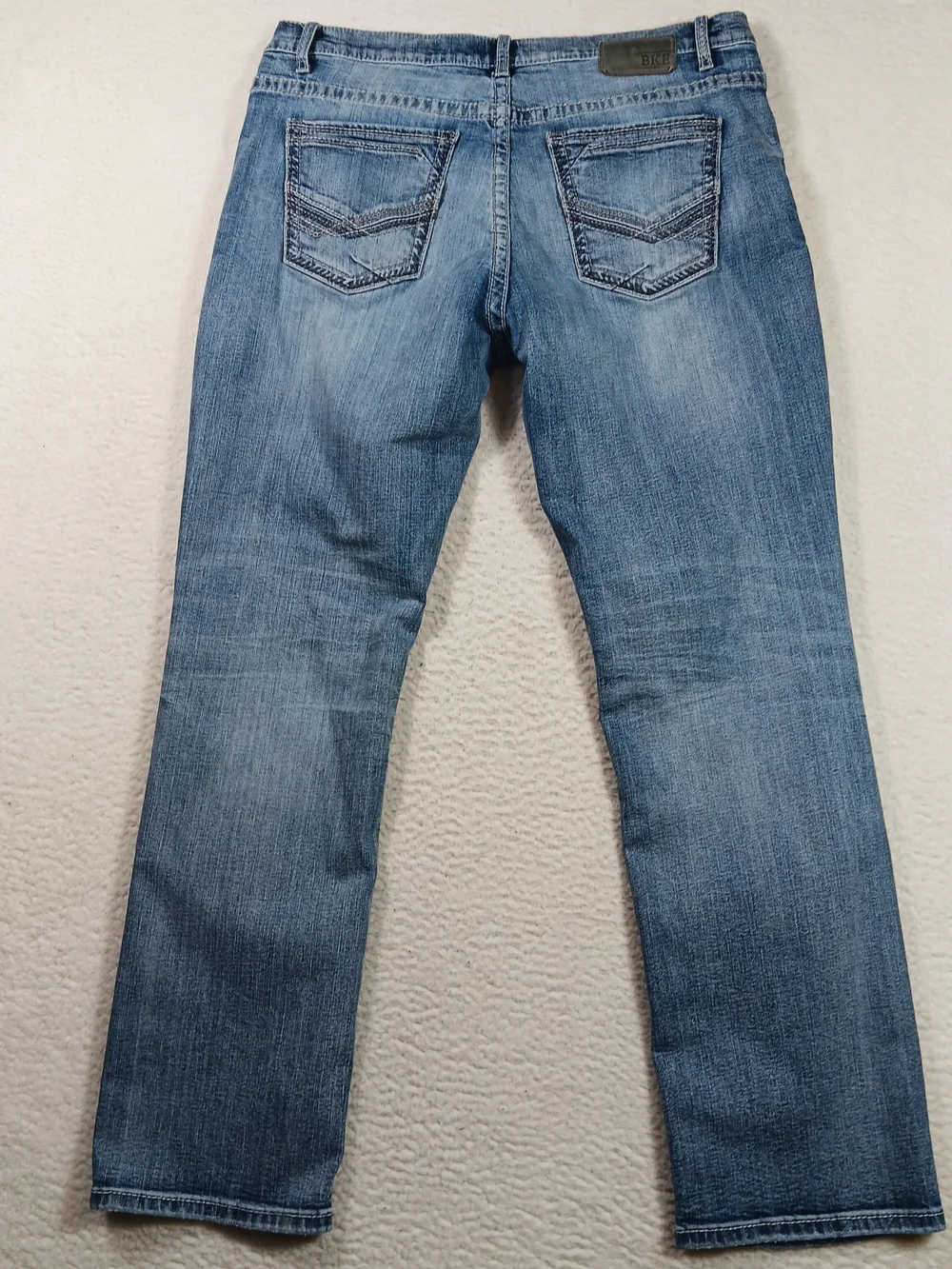 BKE Jeans Mens 38L 38x34 Blue Denim Tyler Straight Leg Whiskers Western Rodeo